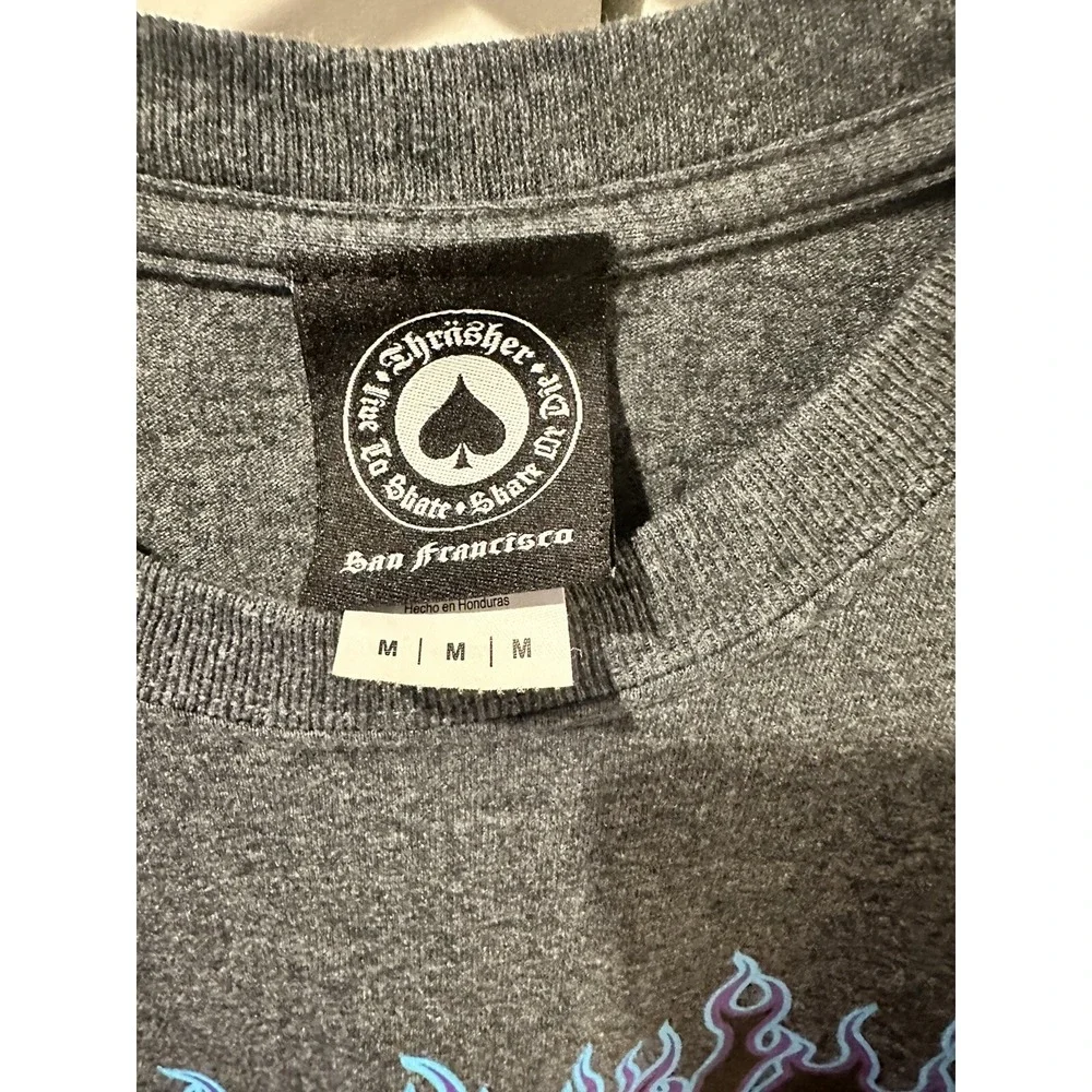 Thrasher Magazine‎ Skateboard  Tshirt Size M Gray With Blue Flames